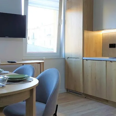 Botanika Apartment *